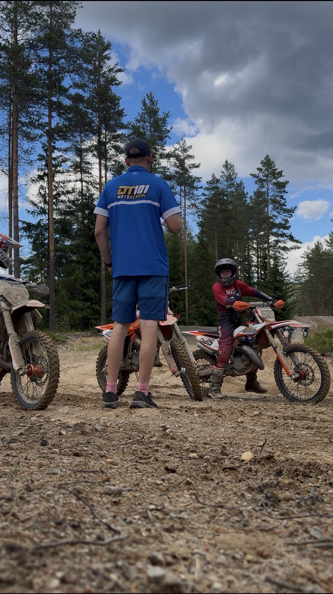 Individuell motocross-coaching for barn